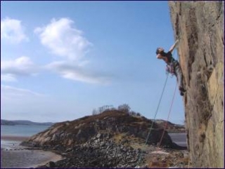  Peñasco de escalada en la bahía de Gruinard